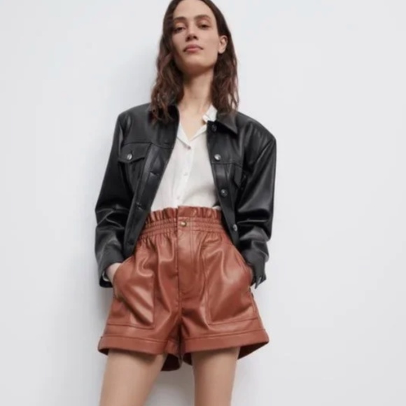 Zara Burgundy Leather Shorts - Picture 2 of 5